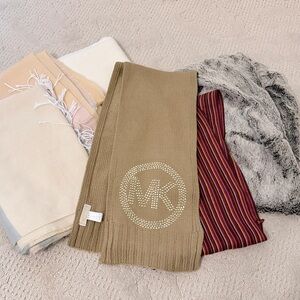 Bundle of 6 women’s blanket scarfs/infinity scarfs *like new